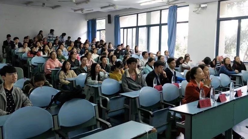 免费直播
三下乡宣讲会