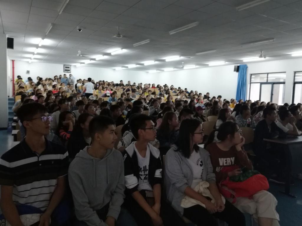 2018年免费直播
团总支学生会招新