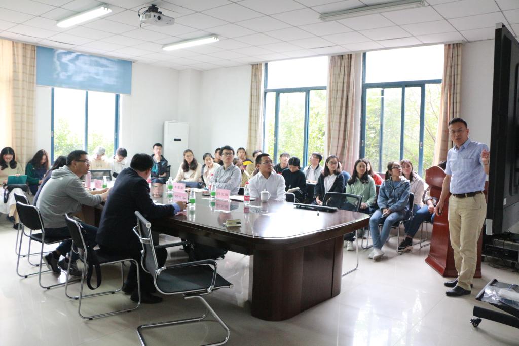 免费直播
举行留德华人化学化工学会2018春晖计划博士团学术交流会