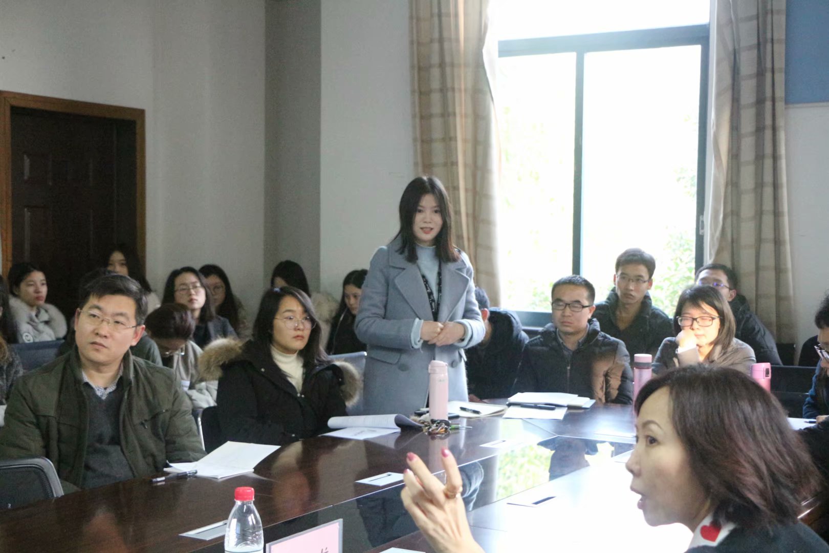 王戈教授莅临我院进行学术交流