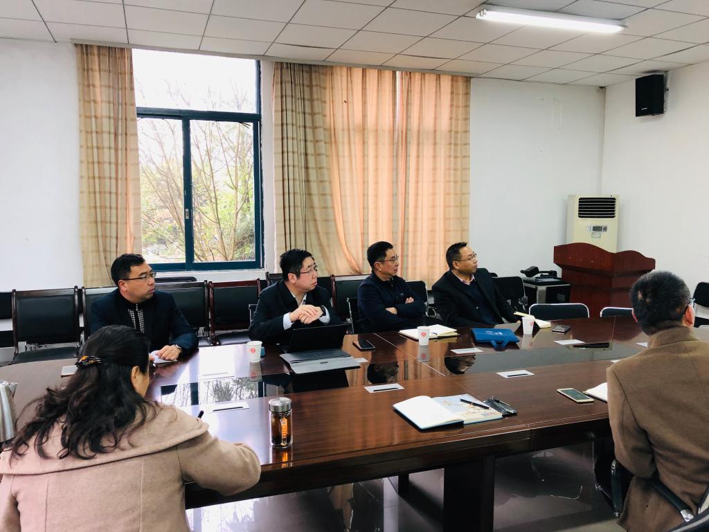 校长孟东方教授一行到免费直播
调研指导工作