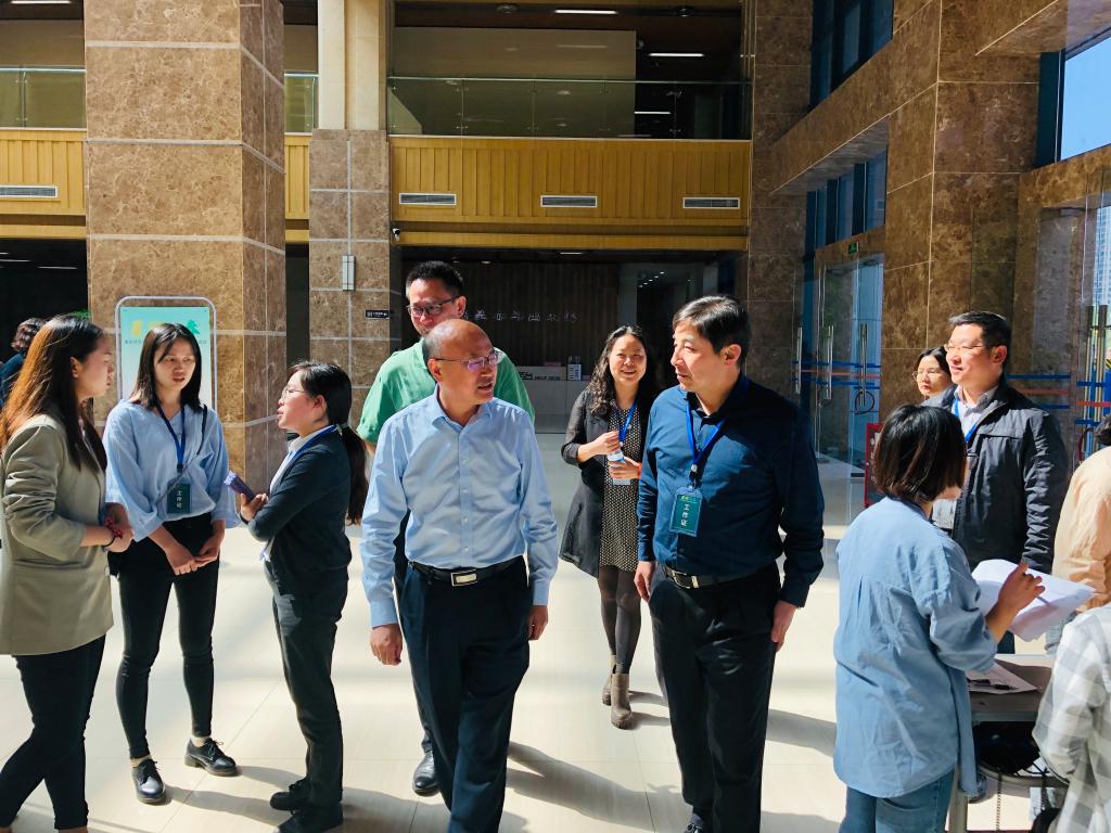 免费直播
承办“星耀三春”重庆师范大学春季大型双选会1_重庆师范大学副校长杨如安到现场指导工作