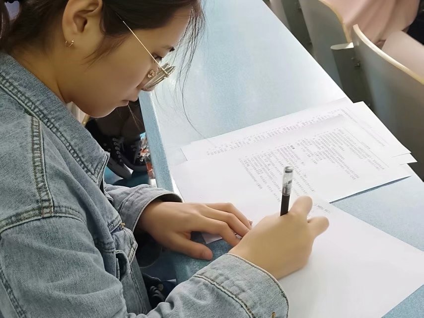免费直播
举办生活知识竞赛初赛